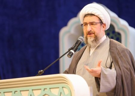 برخی گمان می‌کنند می‌توان از راه‌های دیگر به سعادت رسید