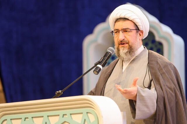 برخی گمان می‌کنند می‌توان از راه‌های دیگر به سعادت رسید