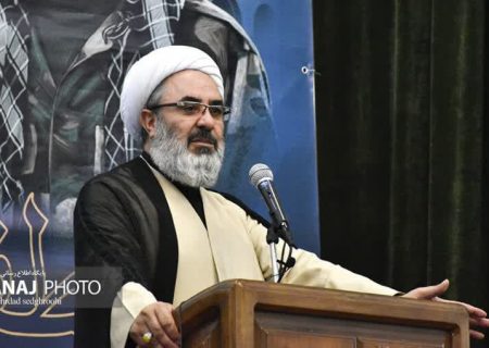 دشمن به‌دنبال تصاحب ذهن‌ها و قلب‌ها است