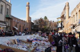 تلاطم شبِ عیدی بازار تبریز از قاب دوربین آناج