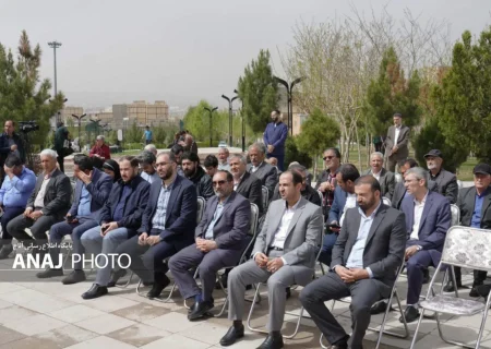 غبارروبی از مزار شهدای ستارخان به مناسبت فرارسیدن هفته هنر انقلاب