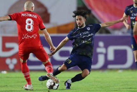 توقف نابهنگام تراکتور در قلب کویر