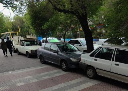 پیاده‌راه یا پارکینگ؟!