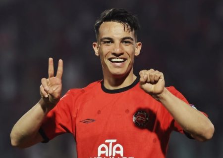 نمره ۲۰ برای پسر تراکتور