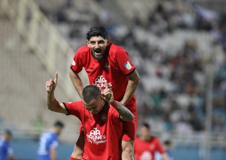 قابی خاص از ستاره تراکتور در جشن قهرمانی