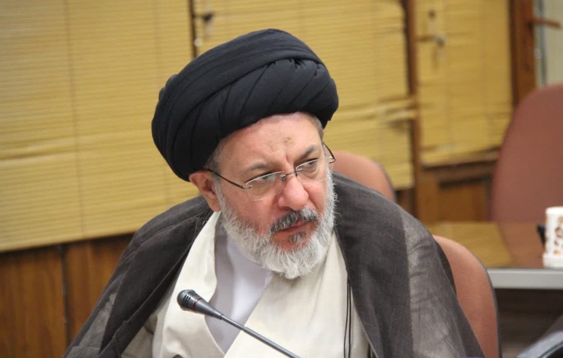 شهید رئیسی مدافع واقعی حرم بود