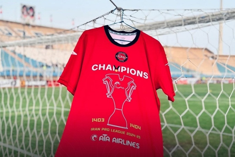 رونمایی از پیراهن قهرمانی تراکتور