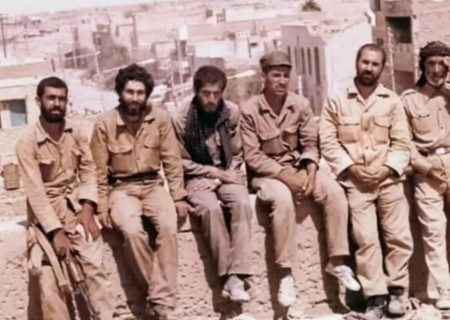 گوی‌های آتشین بر قلب‌های سرزمین ما