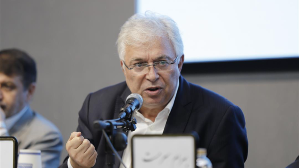 ارز واردات موبایل تامین شد، ماشین‌آلات نه!