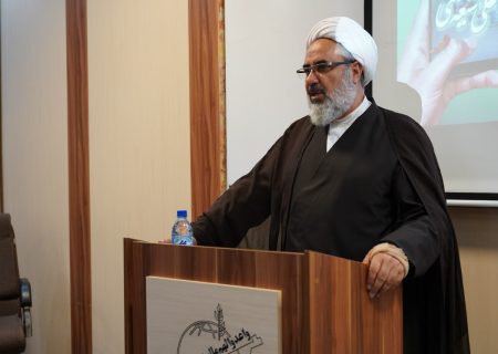 غدیر را مردمی برگزار کنیم