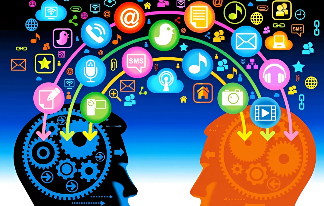 دشمنی که میدان را باخته، به دنبال پیروزی در ذهن‌هاست!