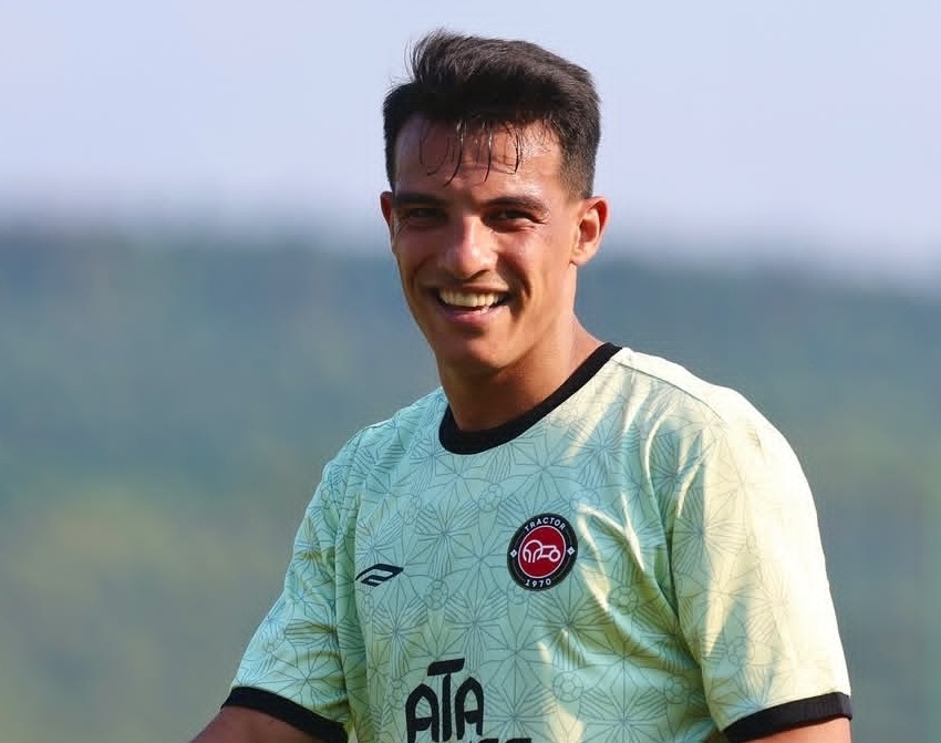 ماشین گلزنی تراکتور متوقف نمیشود!