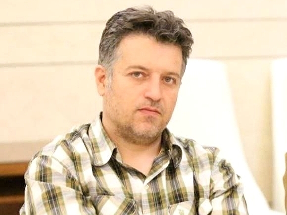 واگذاری تیم فوتبال در شرایط فعلی خیانت است