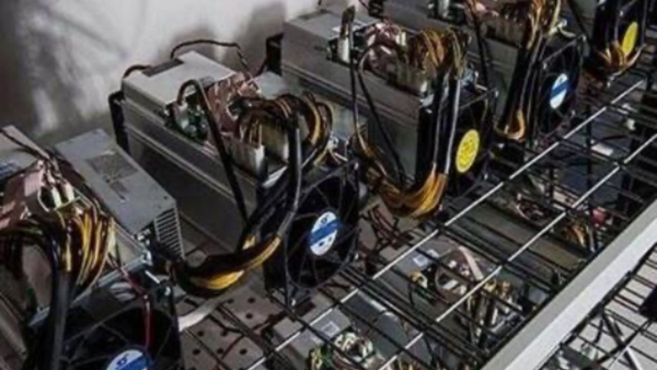 کشف ۴۵ دستگاه ماینر غیرمجاز در تبریز