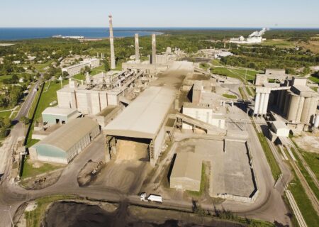 بررسی مشکلات صنایع در آذربایجان شرقی