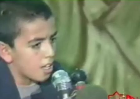 مداحی ترکی قدیمی نوجوان بسیجی در جمع رزمندگان