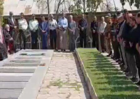 غبار روبی و عطر افشانی مزار نخستین شهید مدافع حرم