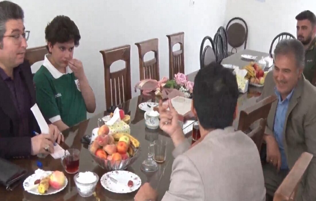 کمک ۴ میلیارد ریالی خیر ملکانی برای دانش آموزان