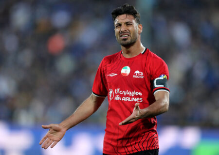 خشم کاپیتان تراکتور: راحت شدید؟! + عکس