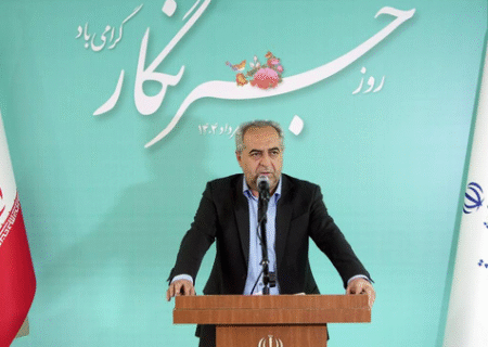 به اندازه ۱۷ استاندار با بحران‌ها  مواجه بودیم