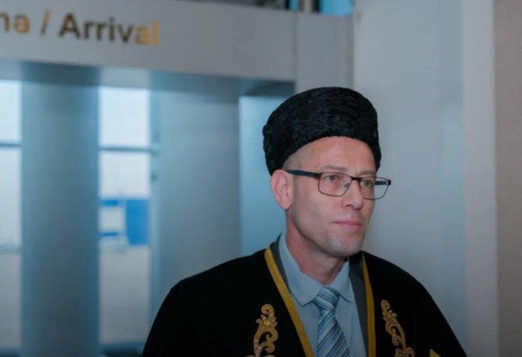 گرگ در لباس میش!