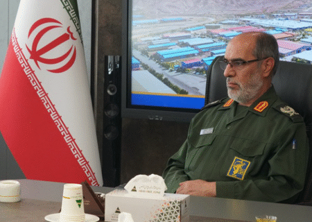 سپاه در کنار نهادهای توسعه‌ای برای خدمت صادقانه به مردم است