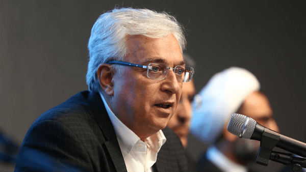 دولت برای جبران کسری بودجه نرخ ارز را بالا می‌برد