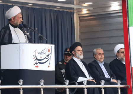 مغزهای پوسیده عاشق آمریکا باید تصفیه شوند