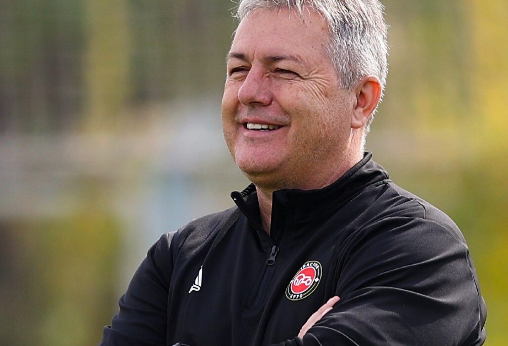 اسکوچیچ به تیم برنده دست میزند؟