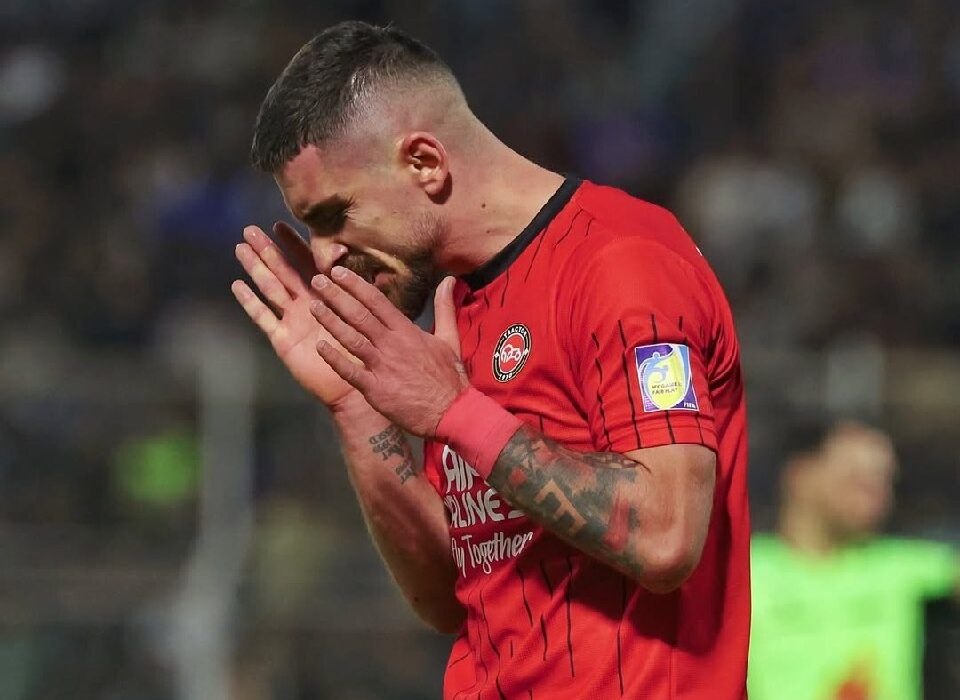 تراکتور برابر خیبر زمینگیر شد!