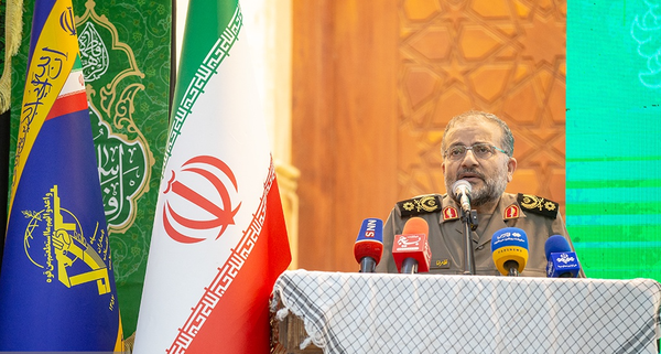 دشمنان به‌دنبال تضعیف ملت ایران هستند