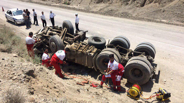 واژگونی تریلی حامل سیمان در جلفا یک کشته بر جای گذاشت