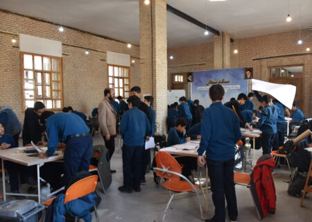 مشقِ ضدآمریکایی دانش‌آموزان تبریزی