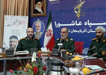 هرکسی دلش برای ایران می‌تپد بسیجی است