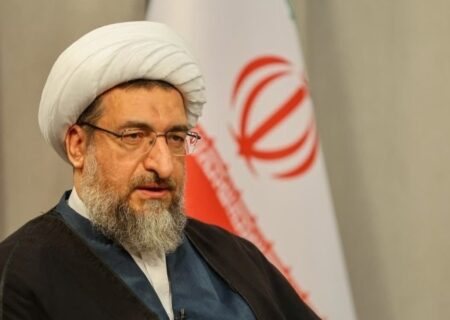 انتقاد امام‌جمعه از کارشناسان صداوسیمای آذربایجان‌شرقی