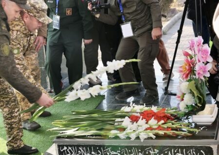 ادای احترام نمایندگان سازمان همکاری شانگهای به شهدای محور مقاومت