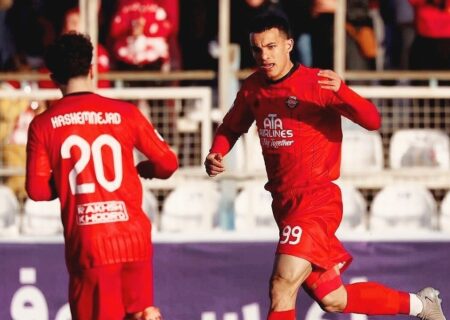 اسکوچیچ‌ با این زوج خوشبخت است