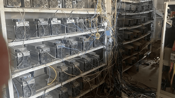 كشف ١٩٣٧ دستگاه استخراج رمز ارز در تبريز