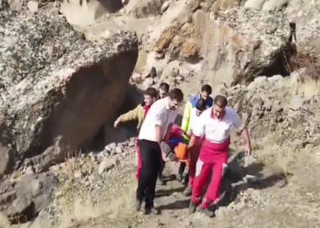 نجات کوهنورد مصدوم در ارتفاعات هوراند