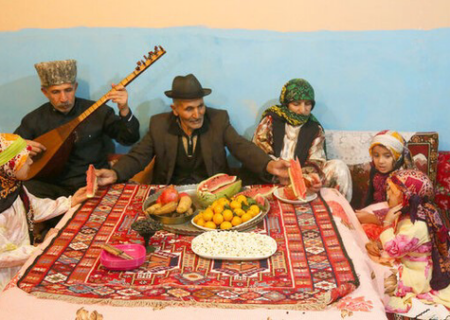 یلدا در آذربایجان؛ سفری به ریشه‌ها در سایه کرسی و انار