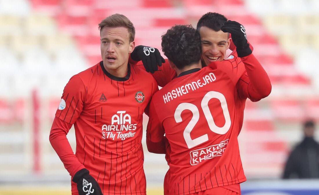 تراکتـور فقط صدر را کم دارد