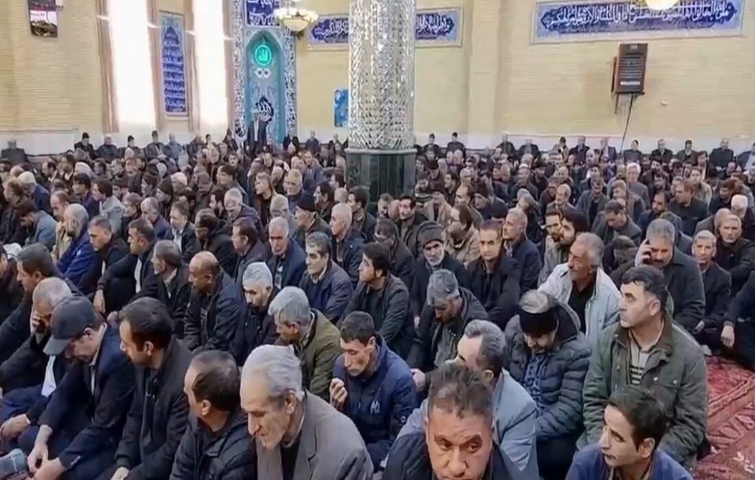 اتحاد و بصیرت رمز پیروزی در برابر دشمنان است