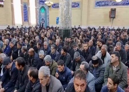 اتحاد و بصیرت رمز پیروزی در برابر دشمنان است