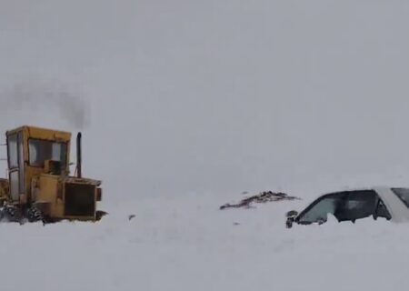 مسدود شدن راه ارتباطی بیش از ۱۰۰ روستای ورزقان