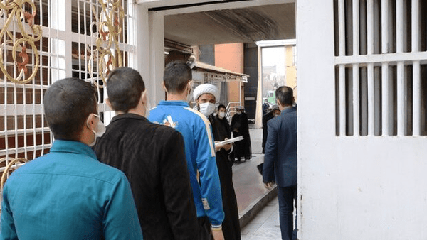 آزادی ۴۲۶ زندانی در استان