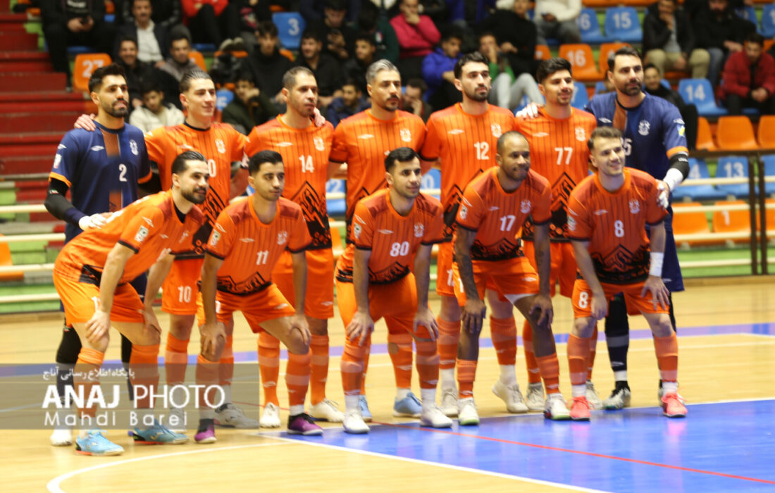 از تیم صدرنشین آذربایجان چه خبر؟