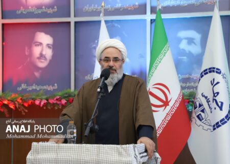 فتح‌الفتوح انقلاب تربیت انسان‌های بزرگ است