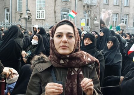 «ما ایرانی‌ها خون هم بدهیم به دشمن خاک نمی‌دهیم»