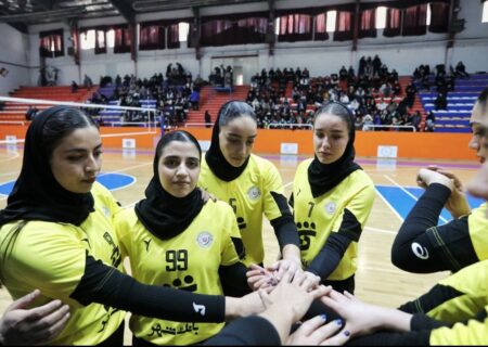 دختران بلندقامت مقاومت به انتقام فکر می‌کنند