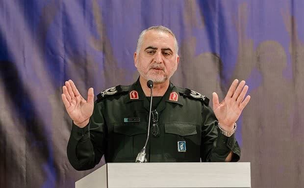 هدف دشمن ایجاد بحران هویتی و تضعیف انسجام اجتماعی است